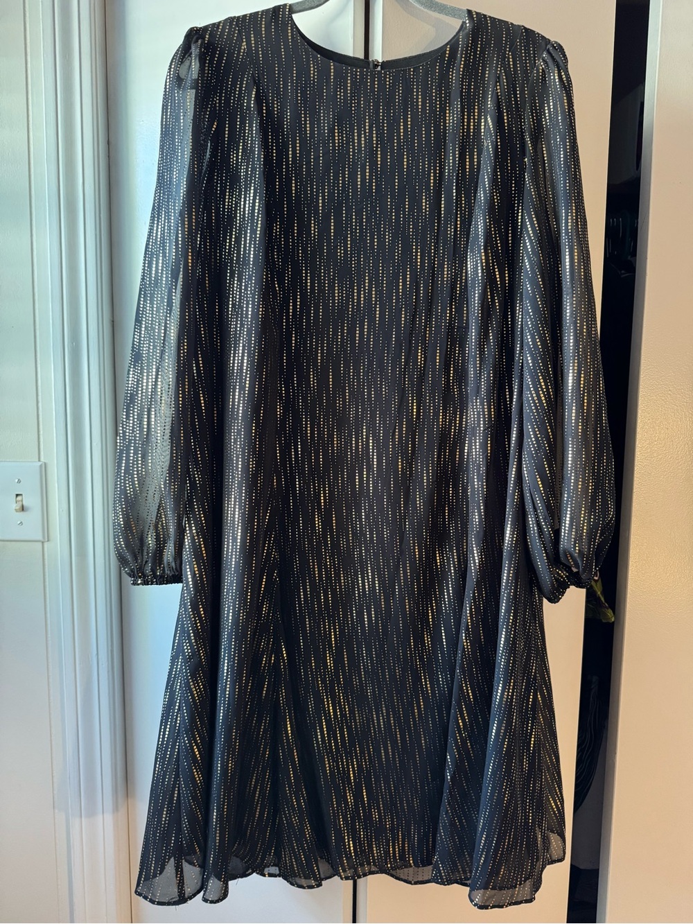 Women’s Black & Gold Long Sleeve Shift Dress Maia 16